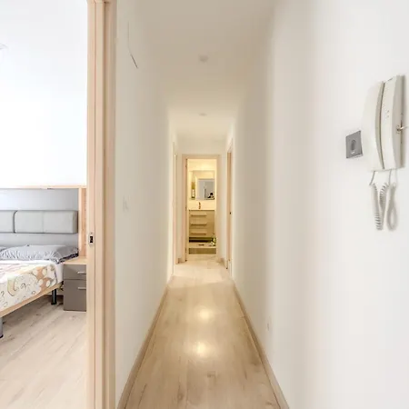 - Lujo - Parking, Maquina Arcade, Wifi Y Netflix Oviedo